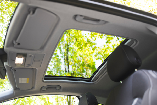 Why Sunroofs Need Extra Care in India’s Climate (And How to Maintain Them)